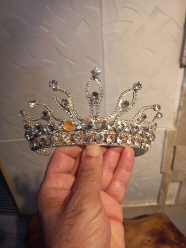 Taclar: Gəlin tacları və saç aksesuarları dəsti cəmi 300 azn - Üç fərqli — 21