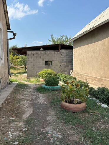 Продажа домов: Дом, 110 м², 5 комнат, Агентство недвижимости, Старый ремонт — 1