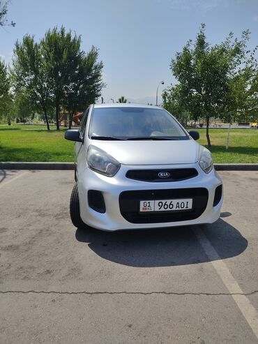 киа малолитражки: Автомобиль Kia морнинг в серебристом цвете, представленный в кузове