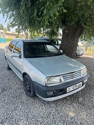 e38 bmw: Volkswagen Vento: 1994 г., Механика, Бензин, Седан — 4