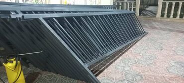 balkon reşotkaları: Balkon üçün Məhəccər, Alüminium
