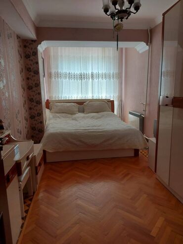 Köhnə tikili: Bakı, 3 otaqlı, Köhnə tikili, m. Gənclik, 110 kv. m -da lalafo.az — 19 Köhnə tikili: Bakı, 3 otaqlı, Köhnə tikili, m. Gənclik, 110 kv. m — 19