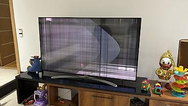сломан экран: Телевизор Samsung изогнутый, диагональ экрана около 55" (примерные — 2