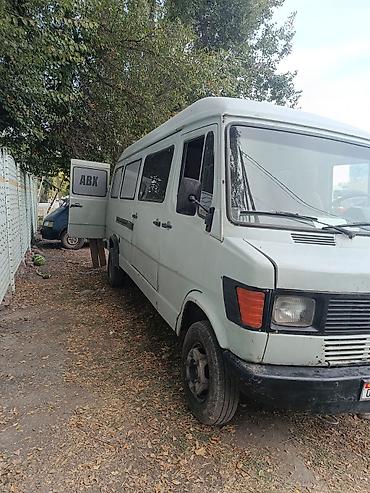 автобус икарус: Mercedes-Benz T1: 1991 г., Механика, Фургон — 2