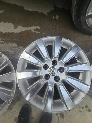 Шиналар жана дисктер: Куйма Дисктер R 18 Toyota, Комплект, тешиктери - 5, Колдонулган — 2