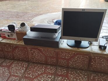 Divan və kreslo dəstləri: Kamera, monitor hamisi birlikde 150azn. Unvan zabrat m 6084 Nigaz