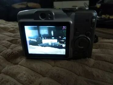 Fotoaparati: 1. Canon Power shot A620- ispravan 2. Canon Power shot A640- — 12