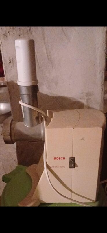 işlənmiş radiator: Мясорубка Bosch, Без реверса, Б/у