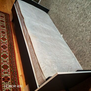 Çarpayılar: İşlənmiş, Təknəfərlik çarpayı, Bazasız, Matras ilə — 9