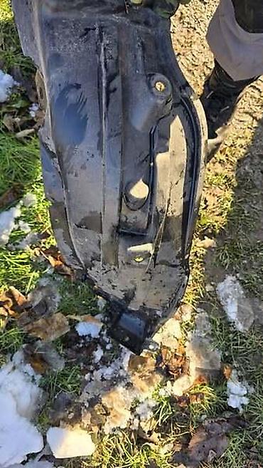 avion na sprat: POTKRILO PL 4 GEN ZA TOYOTA YARIS | Toyota Yaris prednje levo — 1