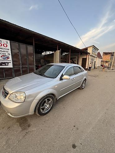 Chevrolet: Chevrolet Lacetti: 2005 г., 1.6 л, Седан — 2