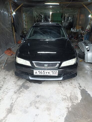 Honda: Honda Accord: 1998 г., 2 л, Вариатор, Бензин, Седан