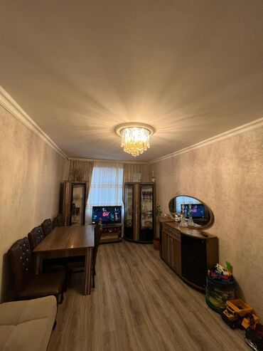 недвижимость в баку купить: Bakı, Yeni Günəşli Massiv D, 2 otaqlı, Köhnə tikili, 60 kv. m