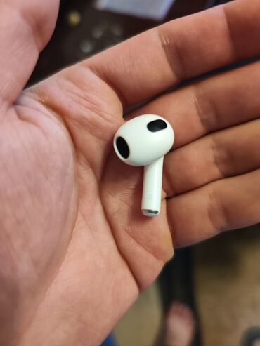 baku electronics qulaqlıq: Правый наушник airpods 3