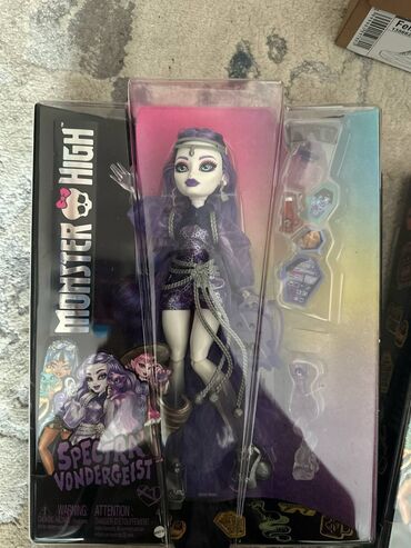 коляска для детей бу: Продаю совершенно новую куклу monster high! spectra g3.Печать ровная и