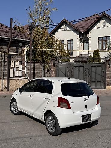 машинка для кнопка: Toyota Vitz: 2005 г., 1.3 л, Вариатор, Бензин, Хэтчбэк — 4