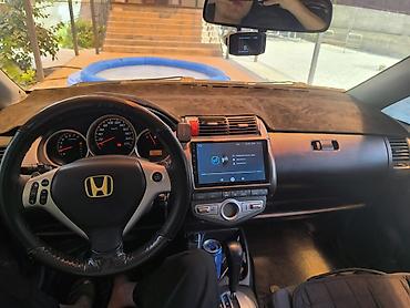 альпина магнитола: Honda Jazz: 2007 г., 1.5 л, Автомат, Бензин, Хэтчбэк — 3