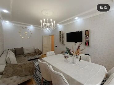 Uzunmüddətli kirayə mənzillər: Təsvir: - Zövqlə dizayn olunmuş, işıqlı və geniş mənzil. Qonaq — 2