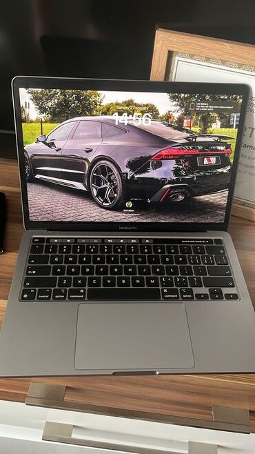 Lenovo: Apple MacBook, 13.3 ", Apple M2, 256 GB