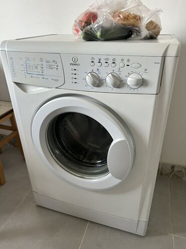 Стиральные машины: Стиральная машина Indesit, Автомат, До 7 кг