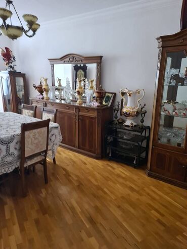 Köhnə tikili: Bakı, 4 otaqlı, Köhnə tikili, m. Əhmədli, 105 kv. m — 9