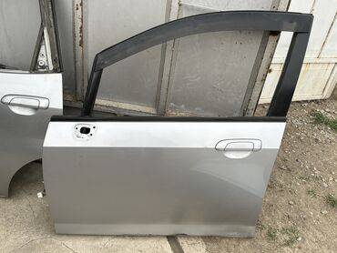 катализатор фит: Комплект дверей Honda 2005 г., Б/у, цвет - Серебристый,Оригинал