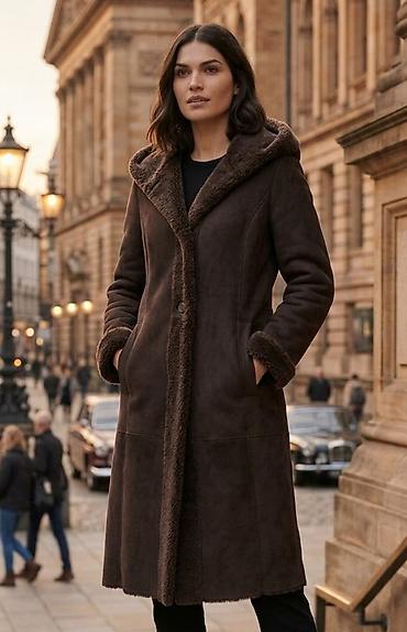mango kaputi: Ženska kaput-jakna sa kapuljačom od smeđe brušene kože (shearling — 1
