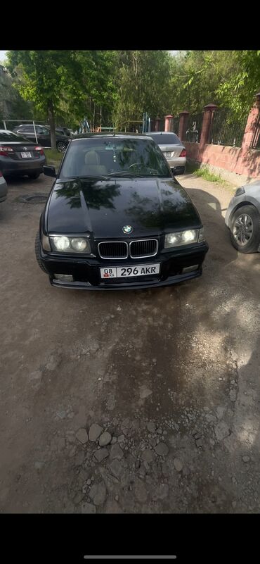 бмв 8: BMW 3 series: 1992 г., 1.8 л, Механика, Бензин, Седан