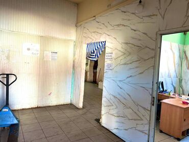 Anbar və emalatxanalar: Nərimanov rayonu, “Baksol” yolunda, “Ziya Bünyadov” prospektinə yaxın — 11