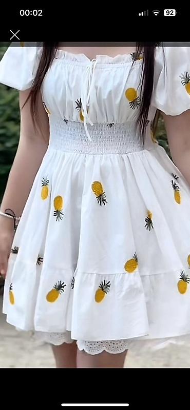 smok: Ağ rəngli qadın paltarı – ananas naxışlı, yay üçün yüngül və rahat — 1
