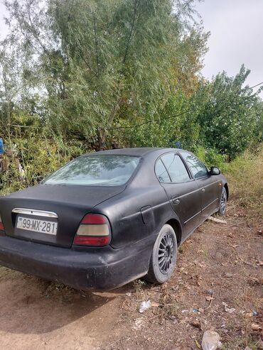 avtomobil gence: Daewoo Leganza: 2 l | 1998 il Sedan