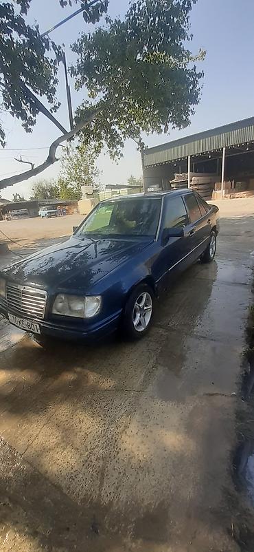 mercedes vito 8 1: Mercedes-Benz E-Class: 2.5 l | 1992 il Sedan — 2