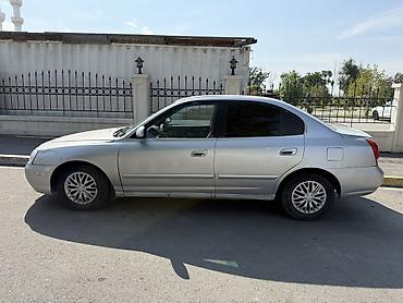 2001: Hyundai Elantra: 2001 г., Седан — 4