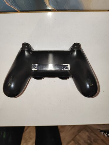 PS4 (Sony Playstation 4): Sony PlayStation 4 Slim modeli qara rəngdədir.1 Tb Əla vəziyyətdədir — 8