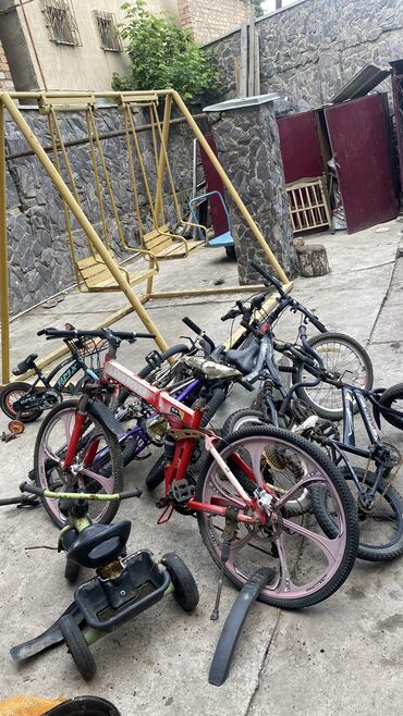 велосипеды для детей маленьких фото: Продаю б/у велосипеды. Цена 12000с за все велосипеды, которые на фото