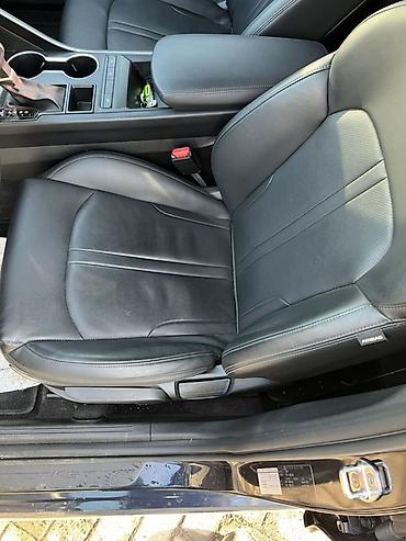 Другие детали салона: Kia (интерьер) — кожаный салон с современным оснащением — 2