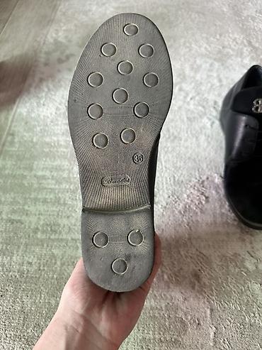 Айымдардын бут кийими: Оксфорддор, 36, Колдонулган, түсү - Кара, Өзү алып кетүү, Акысыз жеткирүү, Акылуу жеткирүү — 3