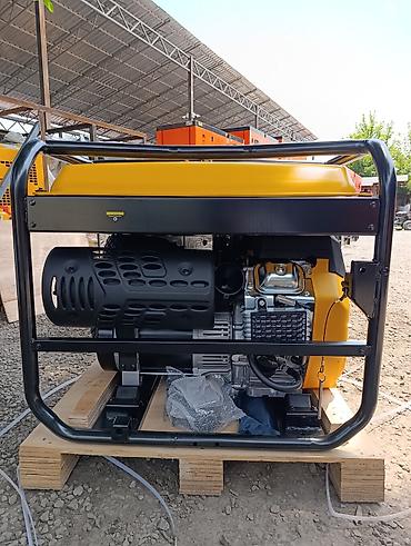 12: Бензиновый генератор Excalibur S18000CX3 Основные характеристики: - — 4