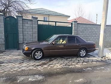 300 000: Mercedes-Benz W124: 1993 г., 2.2 л, Автомат, Бензин, Седан — 10