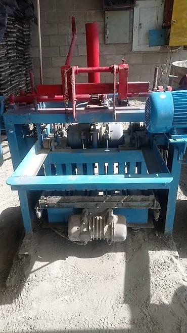 Производство пескоблоков: Продаётся две пескаблочные станки с четырьмя видом матрец, 300шт — 2