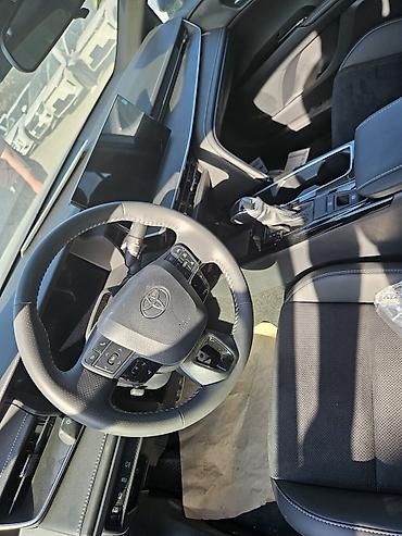 byd e1: Toyota Camry: 2026 г., Автомат, Бензин, Седан — 4