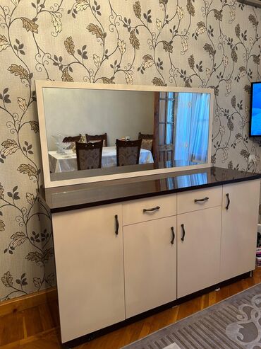 Ev üçün digər mebel: Açılan, 3 qapılı Düz dolab, Servant