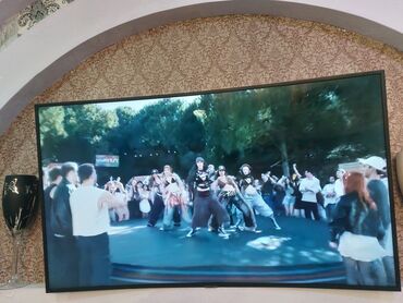 установка кондиционера в баку: Tecili 158 ekran tv satılır.Qövsvari niş içində quraşdırılmış iri