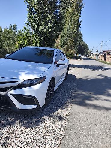 накидка камри: Toyota Camry: 2022 г., 2.5 л, Автомат, Гибрид, Седан — 2