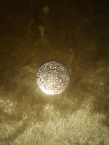 серебрянная монета: Монеты