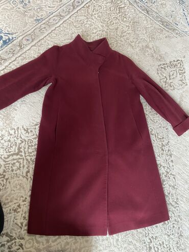 женские осенние куртки: Пальто 500с