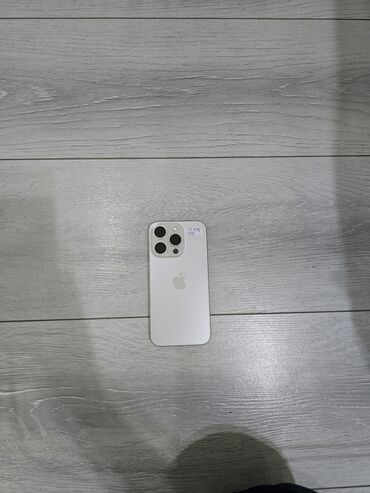 айвон: IPhone 15 Pro, Б/у, 256 ГБ, Белый, 92 %