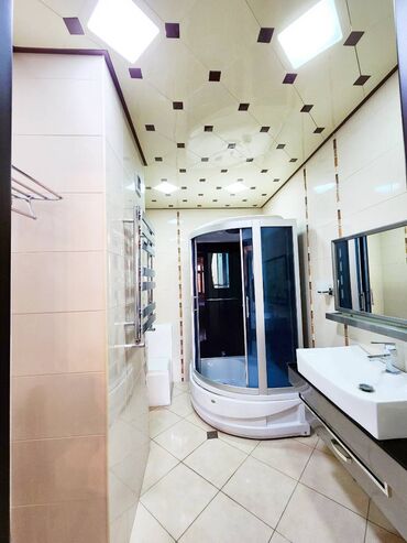 Uzunmüddətli kirayə mənzillər: Şəhərin mərkəzində 3 otaqlı mənzil kirayə verilir.Səməd Vurğun — 5