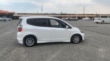 хонда фит машина кж: Honda Fit: 2001 г., 1.3 л, Автомат, Бензин