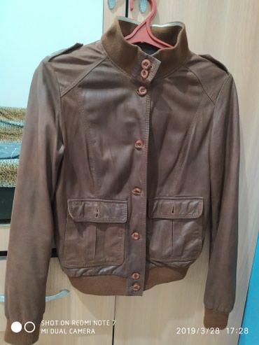 made in india in Кыргызстан | ПЛАТЬЯ: Продаю женскую кожаную куртку. Состояние хорошее, одевала всего лишь
